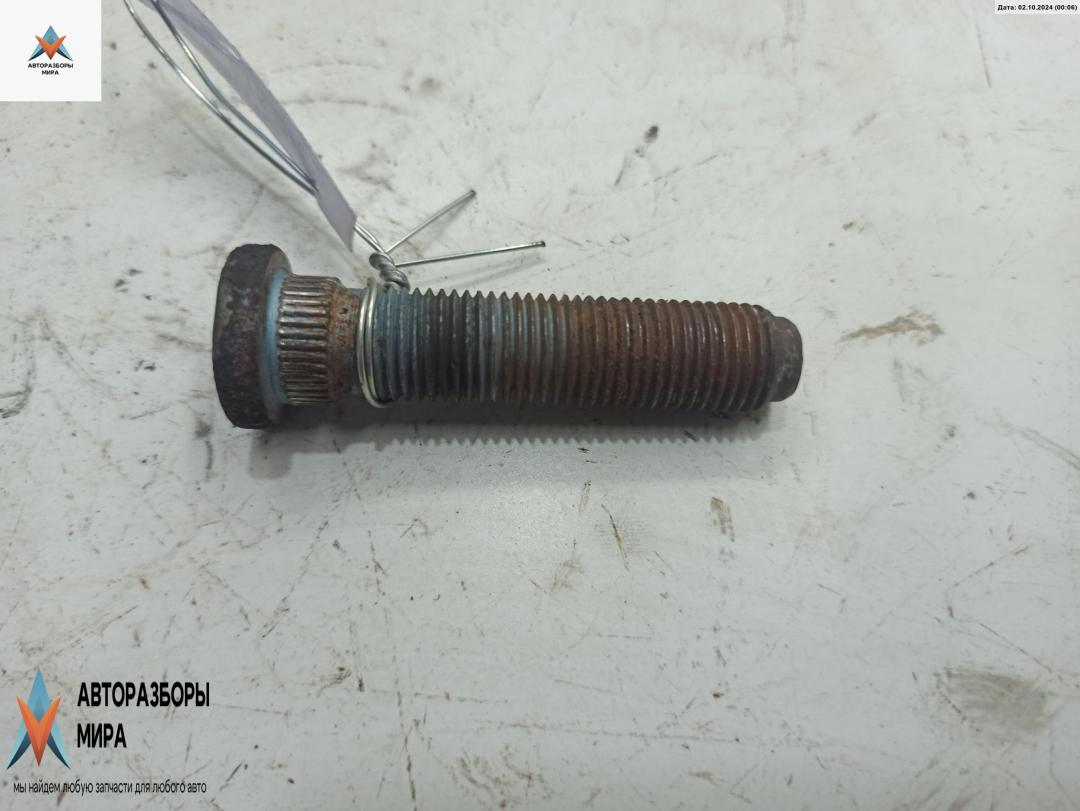 болт колесный Ford Transit Custom 1 поколение 2015, 2.2 л., дизель, МКПП, белый, микроавтобус - фото №1