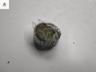 Крышка бачка тормозной жидкости Audi A4 B5 1995, 1.8 л., бензин, МКПП, серый, универсал, 4D0611351