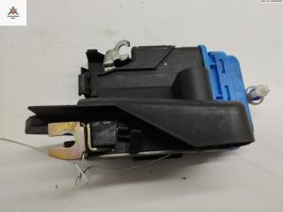 замок двери задней правой Audi A4 B5 1995, 1.8 л., Ti, бензин, МКПП, синий, седан, 8D0839016A