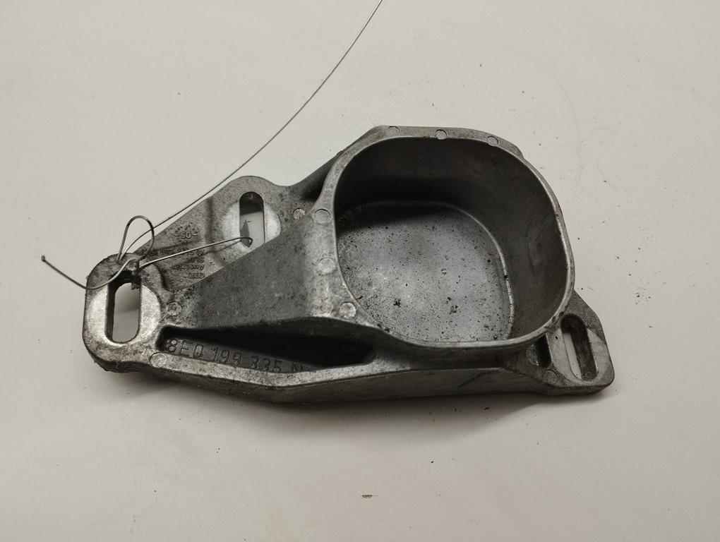 кронштейн двигателя Audi A4 B7 2005, 2.0 л., дизель, АКПП, чёрный, универсал, 8E0199335N