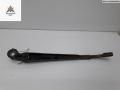 Щеткодержатель (поводок стеклоочистителя) задний Volkswagen Passat B5 [рестайлинг] 2001, 2.5 л., дизель, АКПП, серый, универсал - фото №2