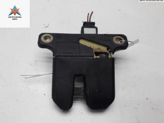 замок багажника SEAT Toledo 2 поколение 2002, седан, 8D5827505