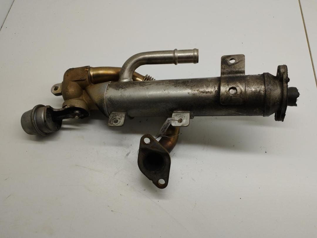 охладитель EGR / Радиатор EGR Audi A4 B7 2005, 2.0 л., дизель, АКПП, чёрный, универсал, 03G131512AL - фото №1