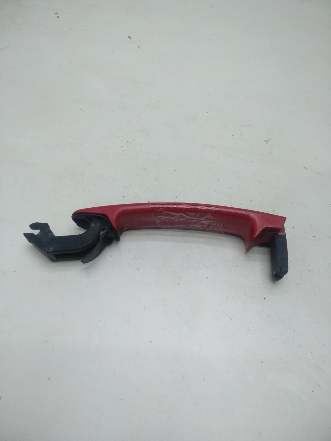 ручка наружная передняя правая Volkswagen Passat B5 1998, 1.8 л., бензин, МКПП, красный, универсал, 3B0837207