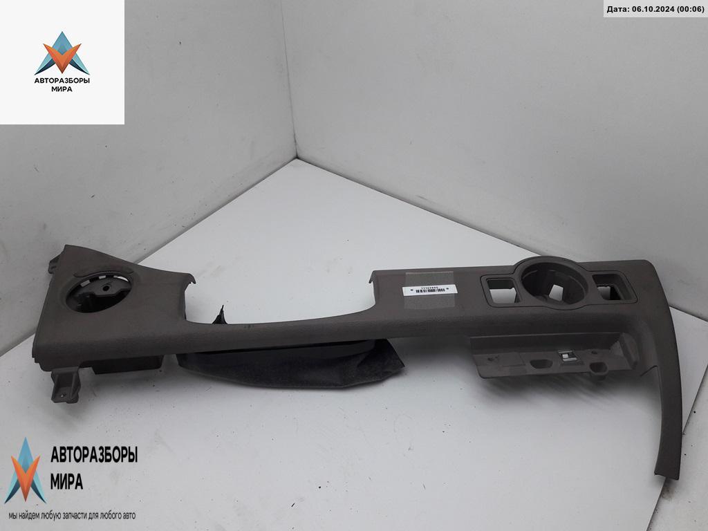 накладка на торпедо (консоль) Volkswagen Passat B6 2005, 2.0 л., бензин, МКПП, чёрный, универсал, 3C1857200 - фото №1
