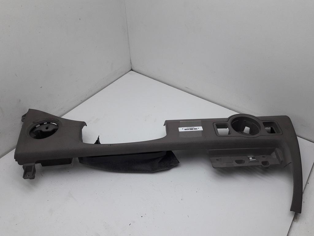 накладка на торпедо (консоль) Volkswagen Passat B6 2005, 2.0 л., бензин, МКПП, чёрный, универсал, 3C1857200