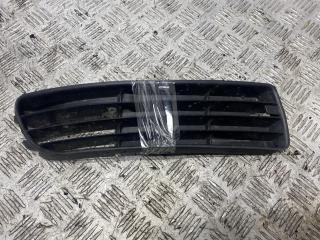 заглушка (решетка) в бампер Audi A4 B5 1996, 1.6 л., бензин, МКПП, красный, седан, 8D0807346