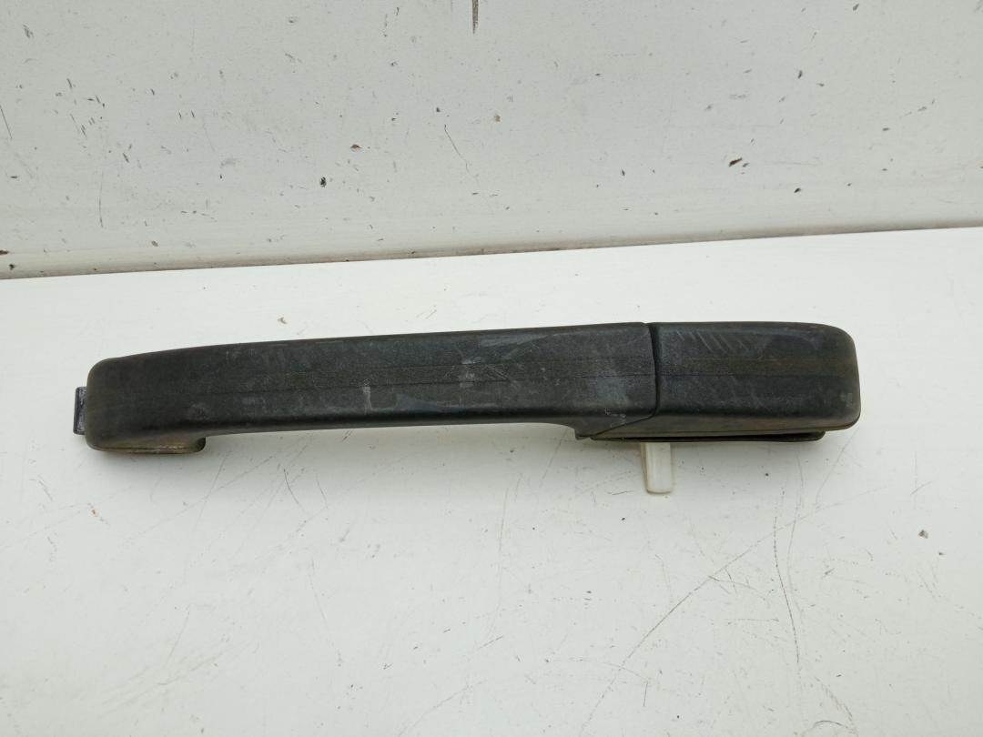 ручка наружная задняя левая Volvo 460 1997, 1.8 л., бензин, МКПП, чёрный, седан - фото №1