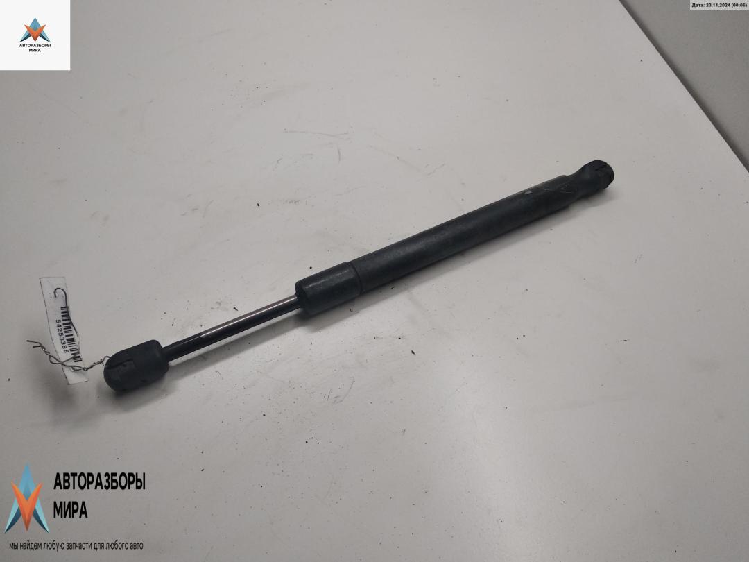 амортизатор крышки багажника (3-5 двери) Audi A6 4F/C6 2004, 3.0 л., дизель, АКПП, серый, седан, 4F5827552B - фото №1