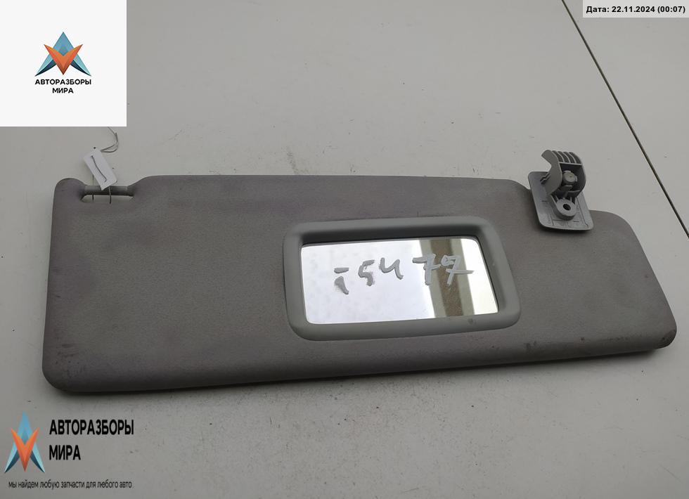 козырек солнцезащитный Volkswagen Golf 3 поколение 1993, 1.8 л., бензин, МКПП, красный, хетчбэк 3 дв. - фото №1