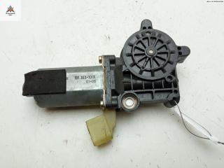 моторчик стеклоподъемника передний левый Volvo XC90 1 поколение [рестайлинг] 2006, 2.4 л., АКПП, внедорожник 5 дв., 0130821760