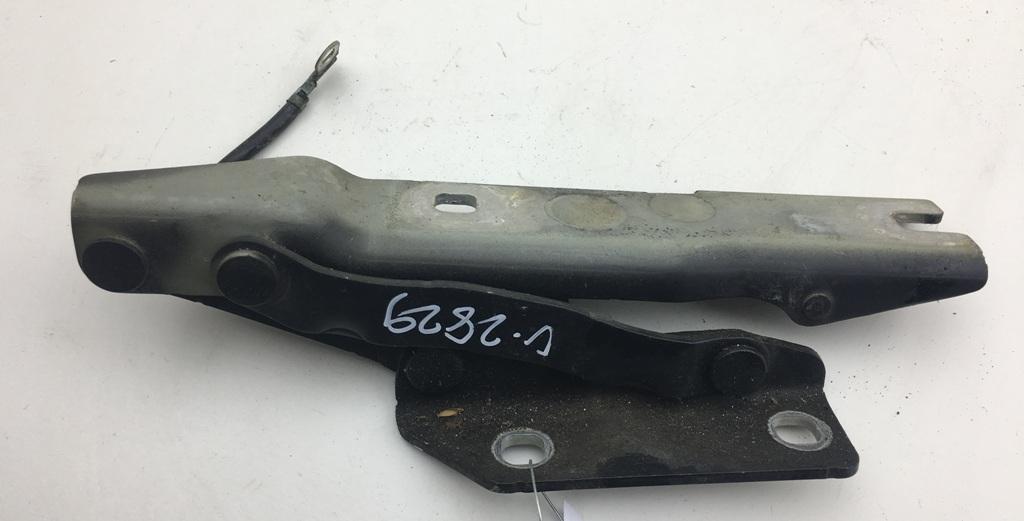 петля капота правая BMW 5 E60/E61 2004, чёрный, универсал, 7008728