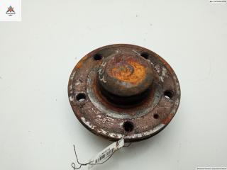 ступица задняя левая Volvo V70 1 поколение 1999, 2.4 л., бензин, МКПП, чёрный, седан