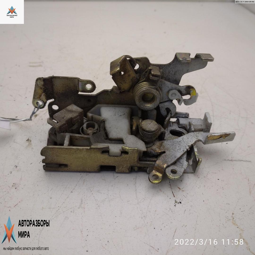 замок двери передней левой Volkswagen LT 2 поколение 2002, 2.5 л., дизель, МКПП, белый, микроавтобус - фото №1