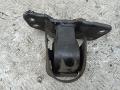 подушка крепления КПП Volvo S40 1 поколение 1998, 1.8 л., бензин, МКПП, красный, универсал - фото №2