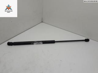 амортизатор крышки багажника (3-5 двери) Volkswagen Golf 3 поколение 1997, 1.4 л., бензин, МКПП, красный, хетчбэк 3 дв., 1H6827550A