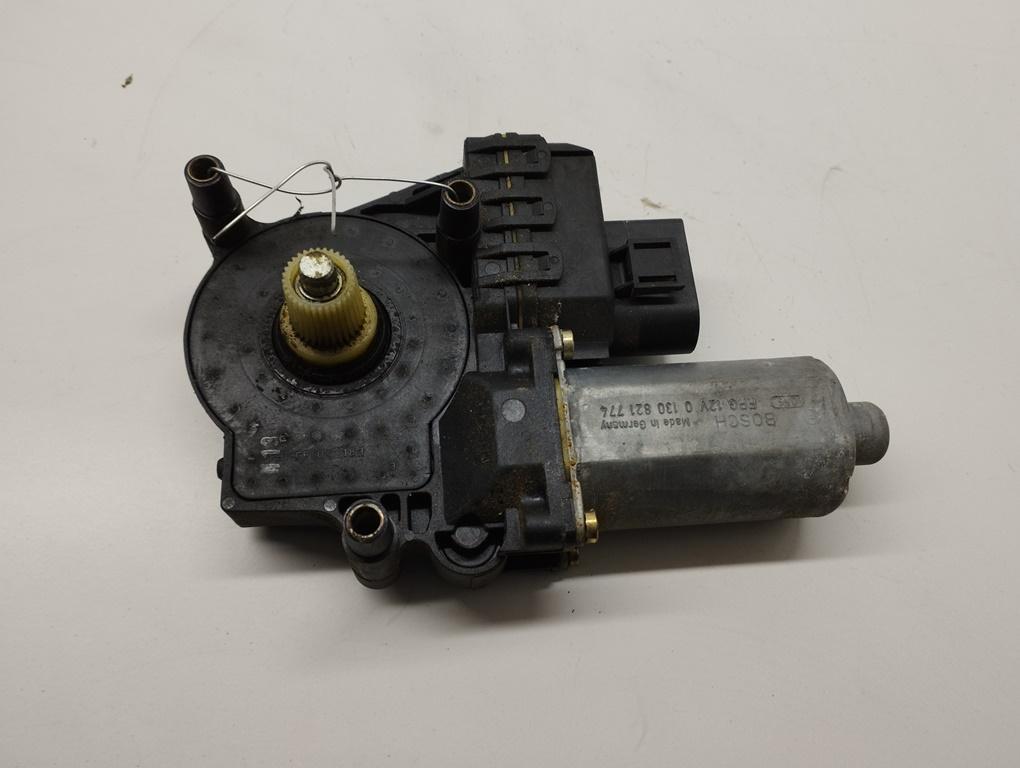 моторчик стеклоподъемника передний правый Audi A6 4B/C5 1998, 2.4 л., бензин, МКПП, синий, универсал, 0130821774 - фото №1