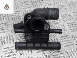 фланец (тройник) системы охлаждения Skoda Octavia mk2 (A5 1Z) 2006, 2.0 л., бензин, МКПП, красный, универсал