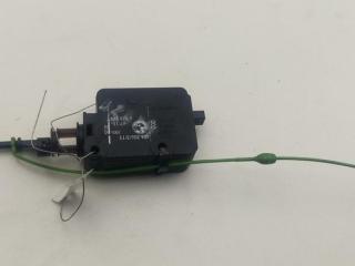 замок лючка топливного бака BMW X5 E53 [рестайлинг] 2005, 3.0 л., дизель, АКПП, чёрный, внедорожник 5 дв., 6923974