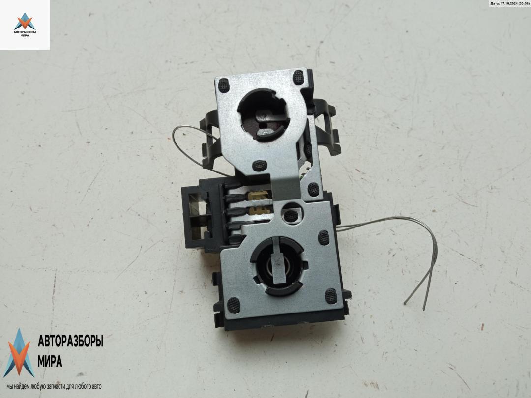 панель заднего левого фонаря Fiat Stilo 1 поколение 2003, 1.8 л., бензин, МКПП, серый, универсал - фото №1