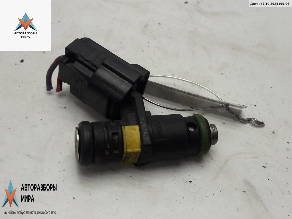 форсунка Volkswagen Golf 5 поколение 2007, 1.4 л., бензин, МКПП, серый, хетчбэк 3 дв., 036906031AG - фото №1