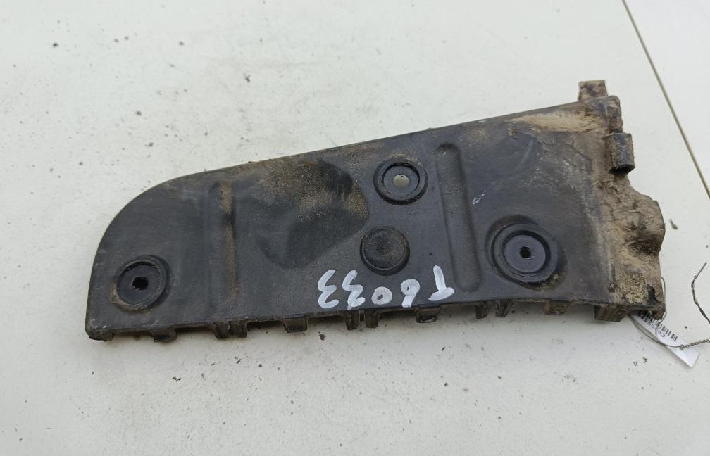 кронштейн заднего бампера Audi A4 B6 2002, 2.0 л., бензин, МКПП, чёрный, универсал, 8E0807453