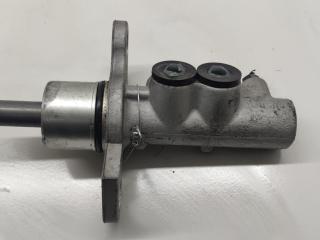 цилиндр тормозной главный Audi A6 4B/C5 1997, 2.4 л., бензин, МКПП, серый, седан, 31973