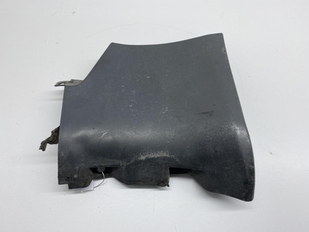 Накладка на порог наружная левая Audi A6 4B/C5 1998, чёрный, универсал, 4B0853579 - фото №1
