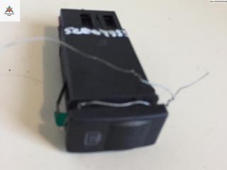 кнопка (выключатель) Audi A4 B5 1997, 1.9 л., дизель, МКПП, серый, универсал