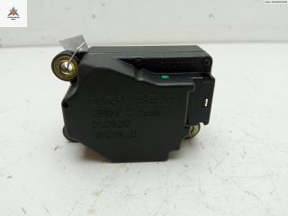 моторчик заслонки печки Volvo V70 2 поколение 2001, 2.4 л., бензин, АКПП, чёрный, универсал, 191013