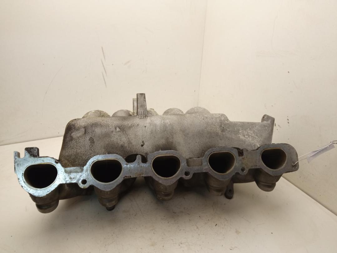 коллектор впускной Volvo S70 / V70 2000, 2.4 л., бензин, универсал