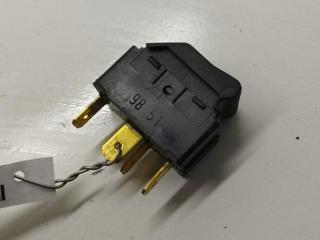 кнопка стеклоподъемника переднего левого Audi A4 B5 1999, 1.8 л., бензин, АКПП, красный, седан, 4D0959855