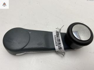 ручка стеклоподъемника Audi A4 B5 [рестайлинг] 1998, 1.9 л., дизель, МКПП, зелёный, универсал, 443837581