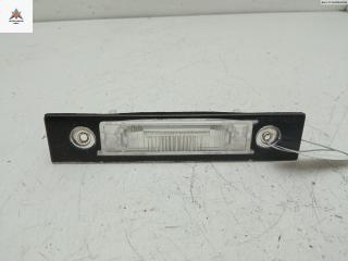 подсветка номера Volvo S40 2 поколение 2004, 1.9 л., дизель, МКПП, чёрный, универсал