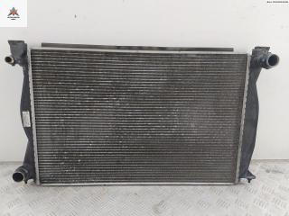 радиатор охлаждения Audi A6 4F/C6 2005, 3.0 л., дизель, МКПП, белый, универсал, 4F0121251N