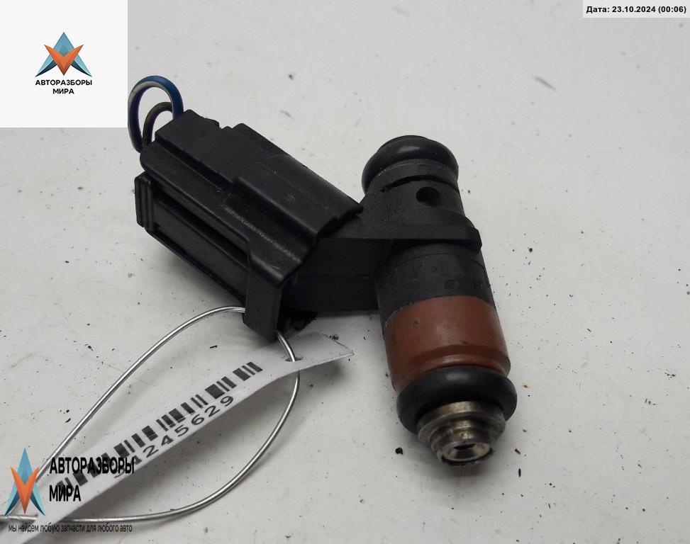 форсунка Skoda Fabia 1 поколение (6Y) 2003, 1.4 л., бензин, МКПП, красный, хетчбэк 5 дв., 036906031L - фото №1