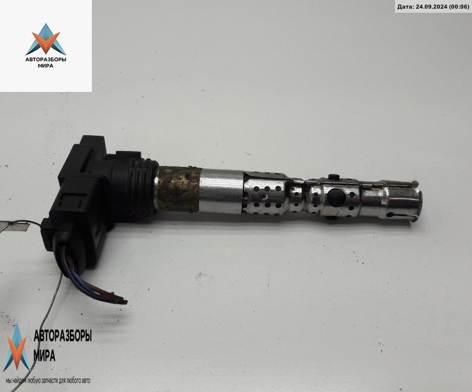 катушка зажигания Volkswagen Polo 4 поколение 2003, 1.2 л., бензин, МКПП, чёрный, хетчбэк 3 дв. - фото №1