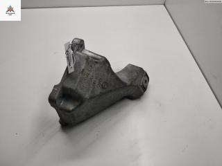 кронштейн двигателя Audi A6 4B/C5 [рестайлинг] 2002, 2.4 л., бензин, АКПП, чёрный, универсал, 8D0199307G