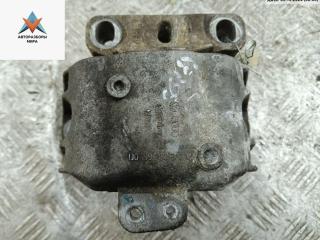 подушка крепления двигателя Volkswagen Golf 4 поколение 2000, 1.4 л., бензин, МКПП, чёрный, хетчбэк 5 дв.