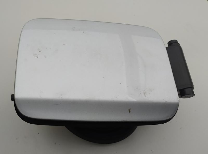 лючок топливного бака BMW 3 E90/E91/E92/E93 2007, 2.0 л., бензин, МКПП, серый, седан, 7073961