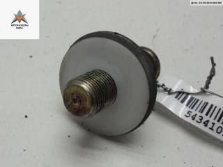 ответная часть (скоба) замка двери Volkswagen Passat B4 1996, 2.0 л., бензин, МКПП, зелёный, универсал