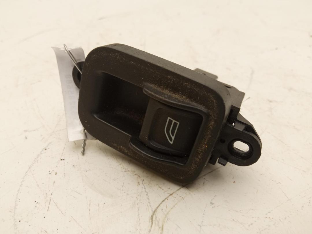 кнопка стеклоподъемника заднего правого Volvo S40 / V50 2007, 1.8 л., бензин, МКПП, синий, седан, 30773217
