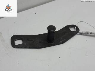 ответная часть (скоба) замка двери Volkswagen Passat B5 1996, 1.8 л., бензин, МКПП, зелёный, седан