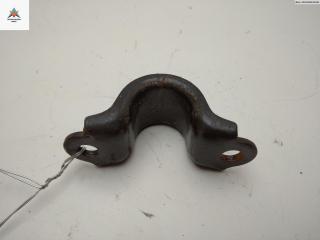 Крепление втулки стабилизатора заднего Volkswagen Transporter T5 2008, 1.9 л., дизель, МКПП, белый, микроавтобус