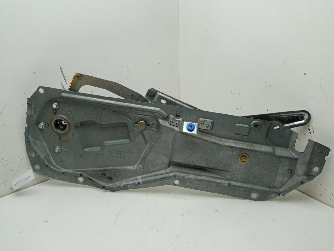 стеклоподъемник электрический задний правый Volvo S70 / V70 1999, 2.4 л., бензин, МКПП, чёрный, седан, 9152726