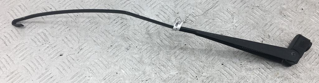 Щеткодержатель (поводок стеклоочистителя) задний Saab 900 1995, 2.0 л., бензин, МКПП, серый, хетчбэк 3 дв., 4480463