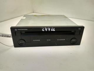 CD-чейнджер Volkswagen Golf 4 поколение 2000, 1.6 л., бензин, МКПП, синий, универсал