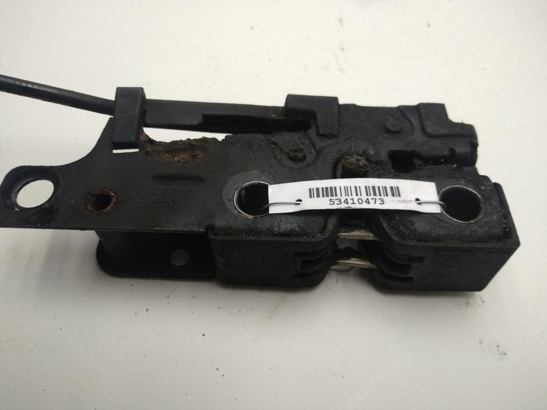замок капота Audi A3 8P 2005, 2.0 л., дизель, МКПП, серый, хетчбэк 5 дв.