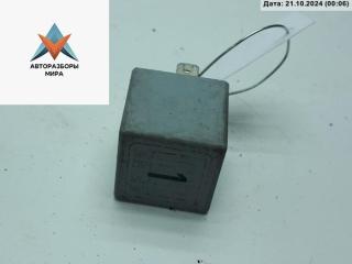 реле (прочие) Volkswagen Passat B3 1990, 1.8 л., бензин, МКПП, красный, универсал, 171906383