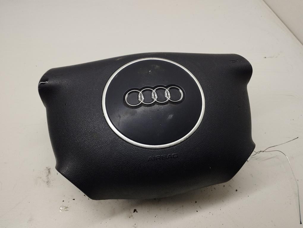 подушка безопасности водителя Audi A4 B6 2002, 2.0 л., бензин, АКПП, серый, универсал, 8E0880201AA